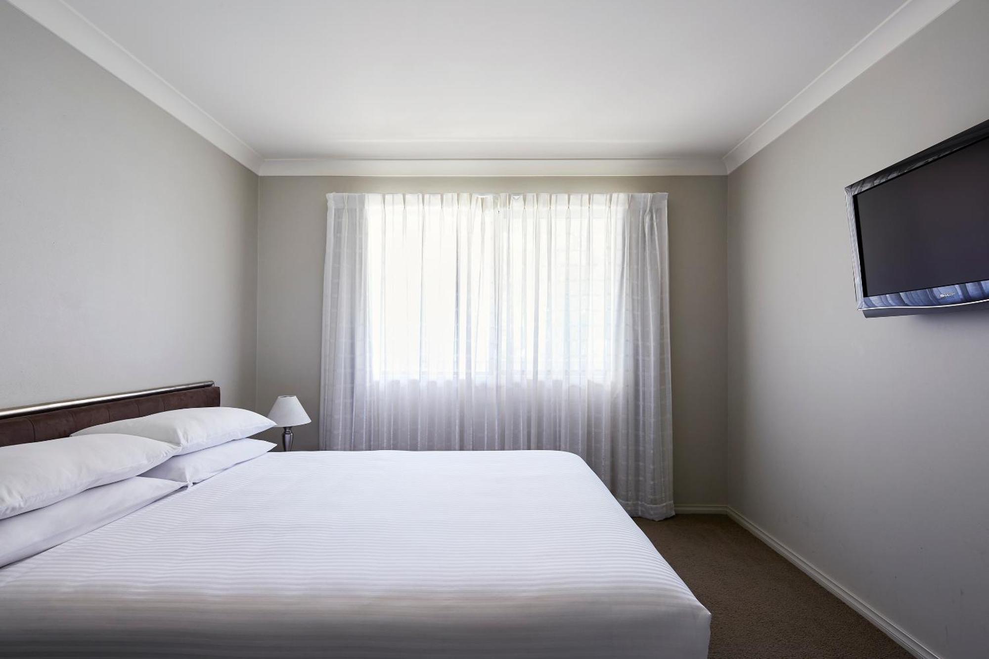 Pinnacle Apartments Canberra Esterno foto