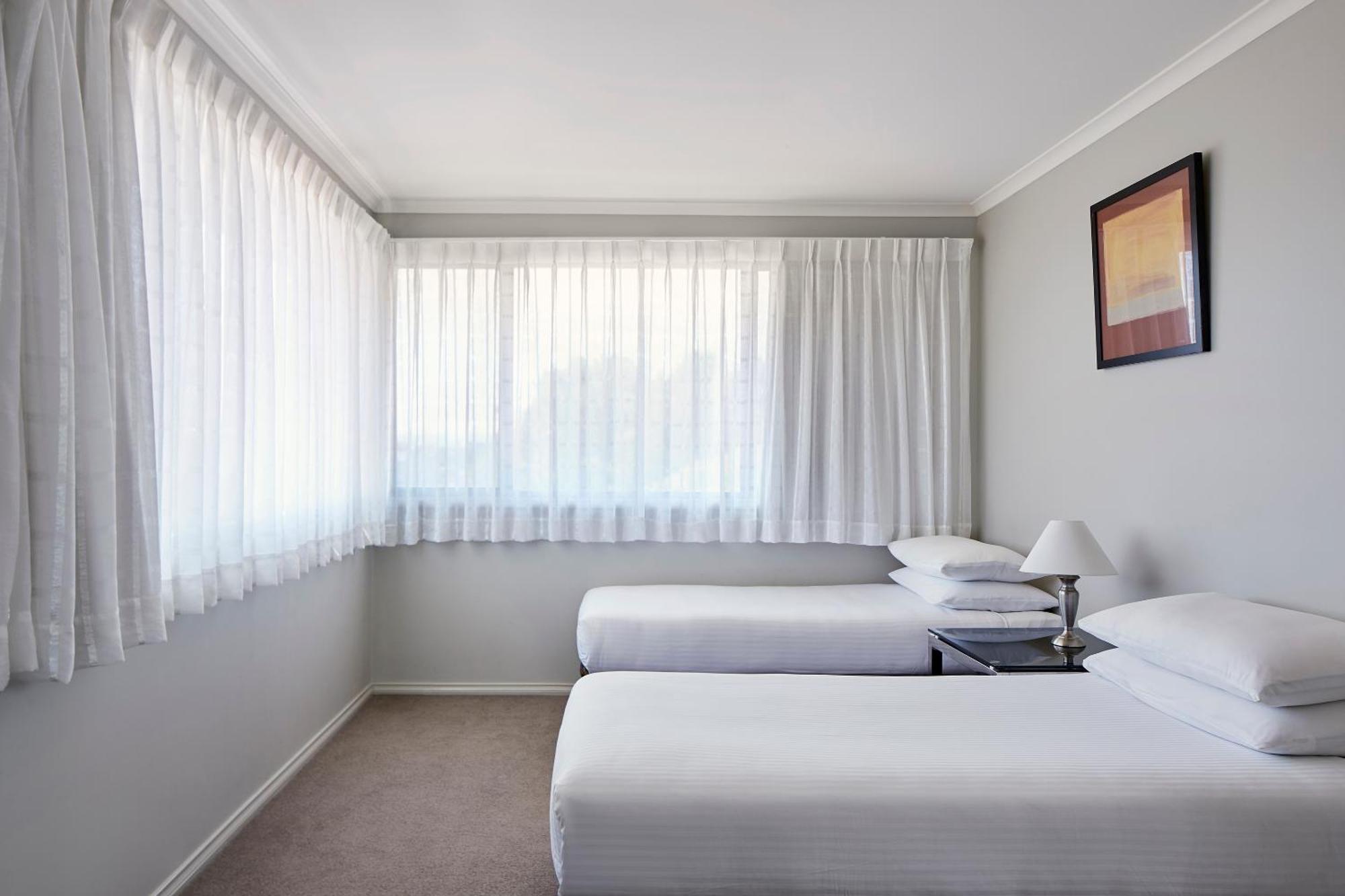 Pinnacle Apartments Canberra Esterno foto
