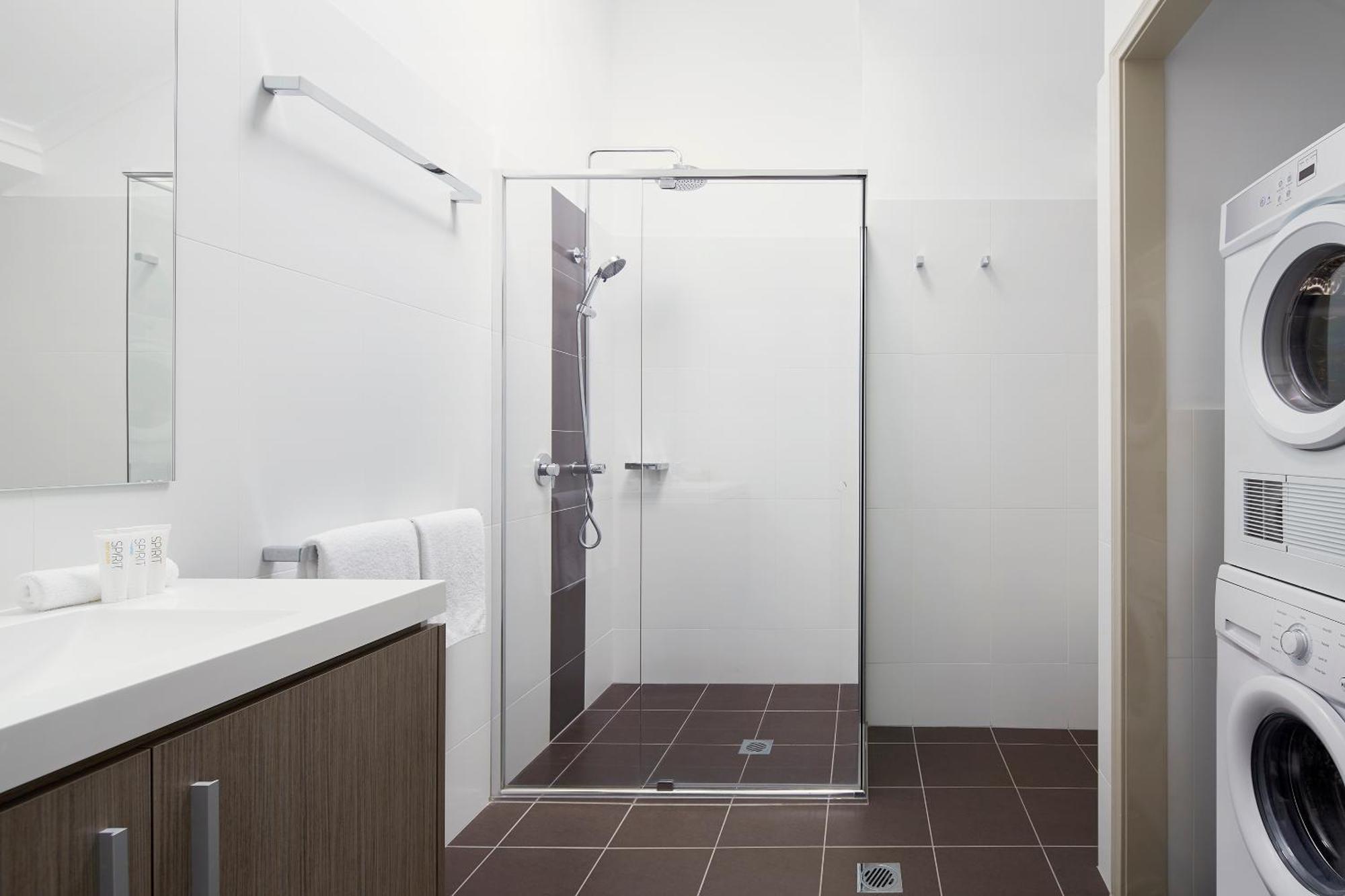 Pinnacle Apartments Canberra Esterno foto