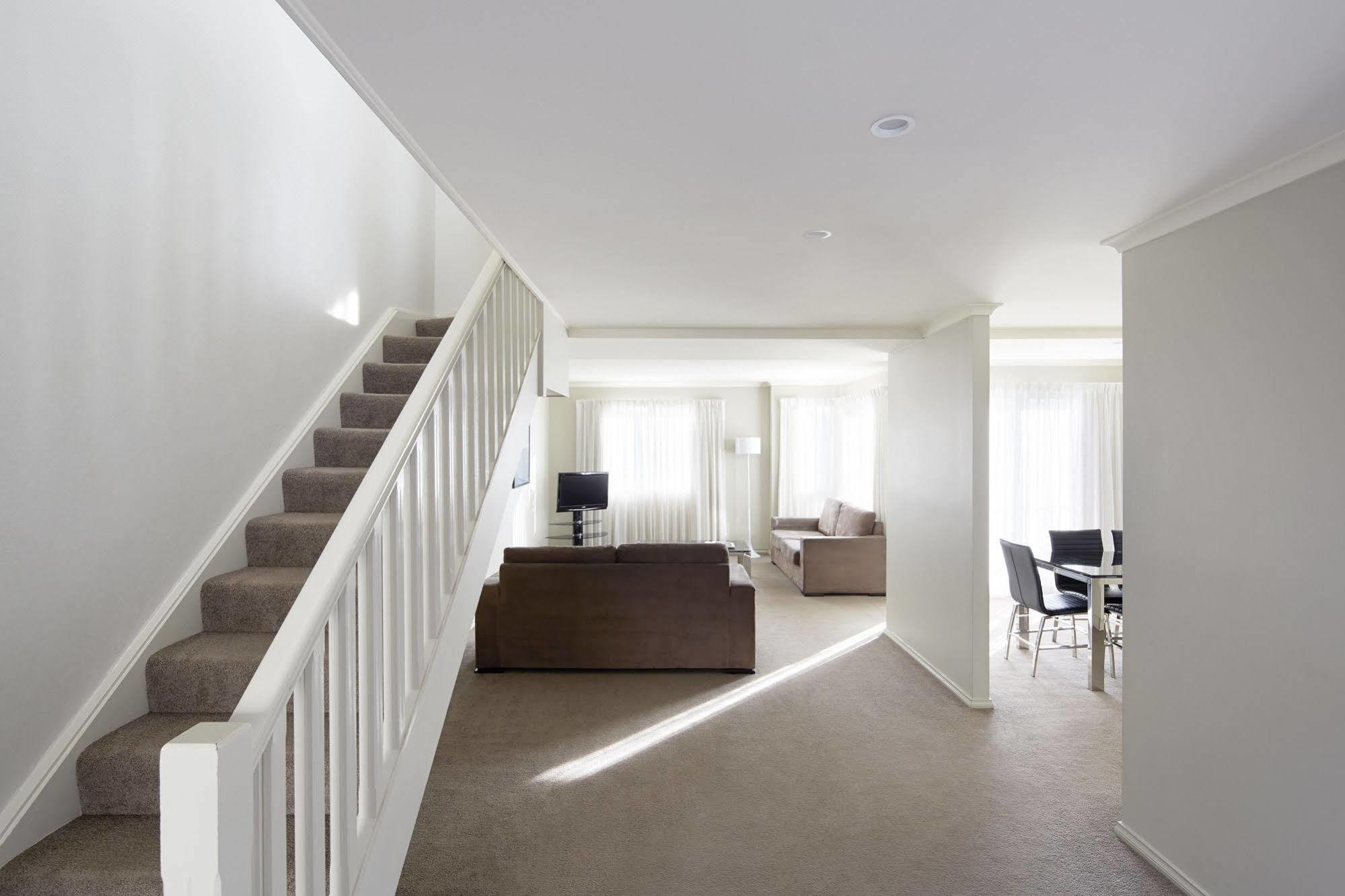 Pinnacle Apartments Canberra Esterno foto